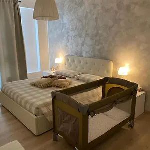 https://nice-cozy-apartment.hotelinveneto.com