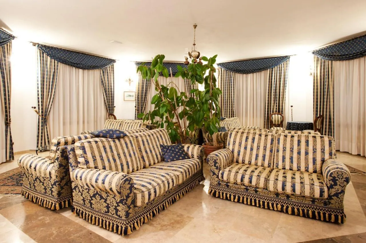 Albergo La Lanterna Sarteano 3*,  Italy