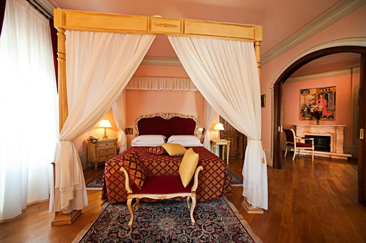 Albergo La Lanterna Sarteano Hotel