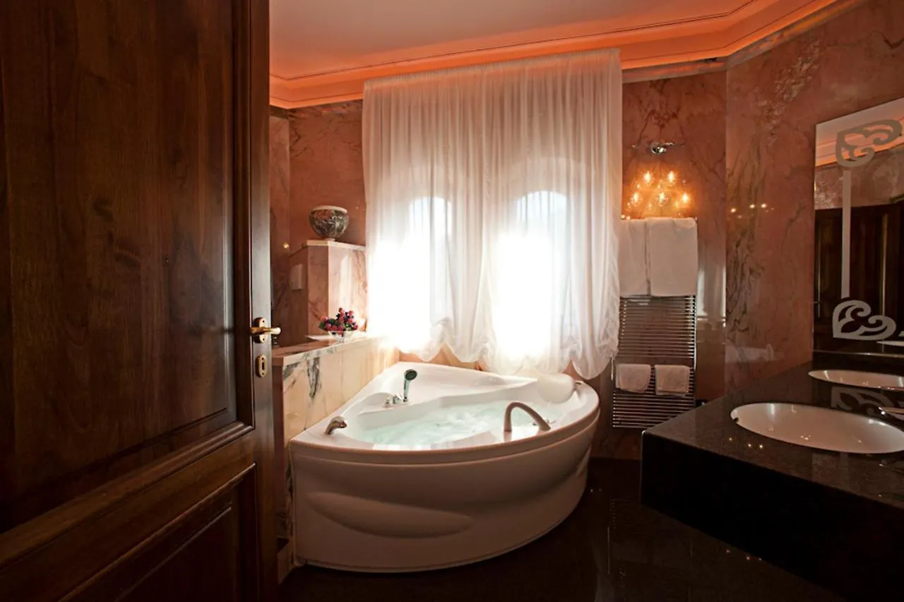Albergo La Lanterna Sarteano Hotel
